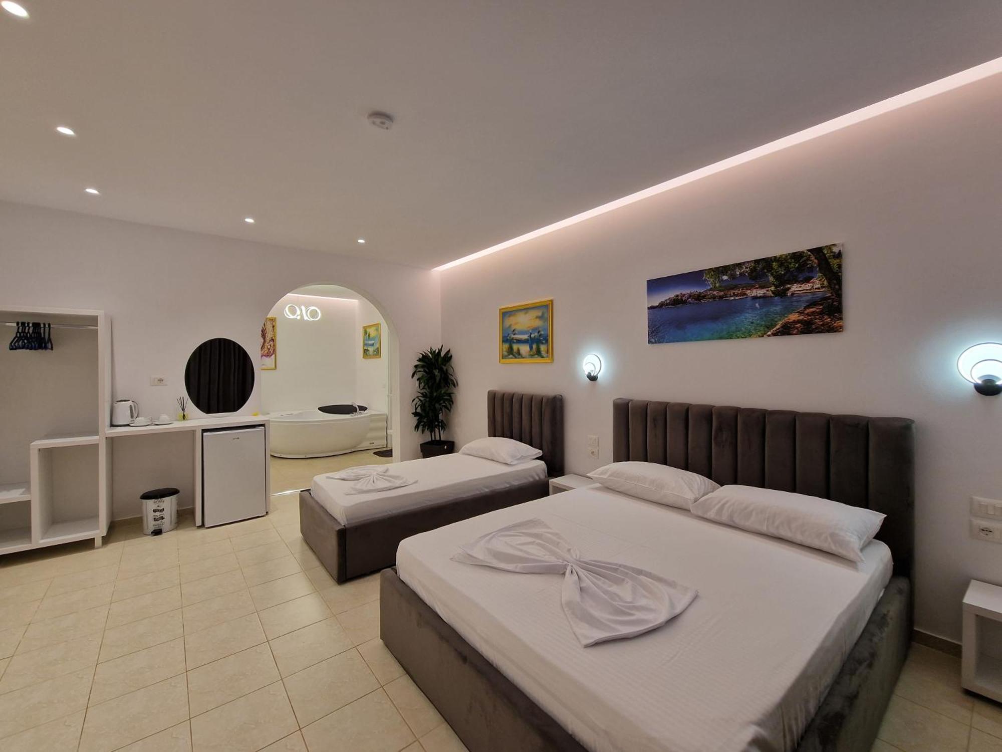 Feniks Hotel Ksamil Extérieur photo