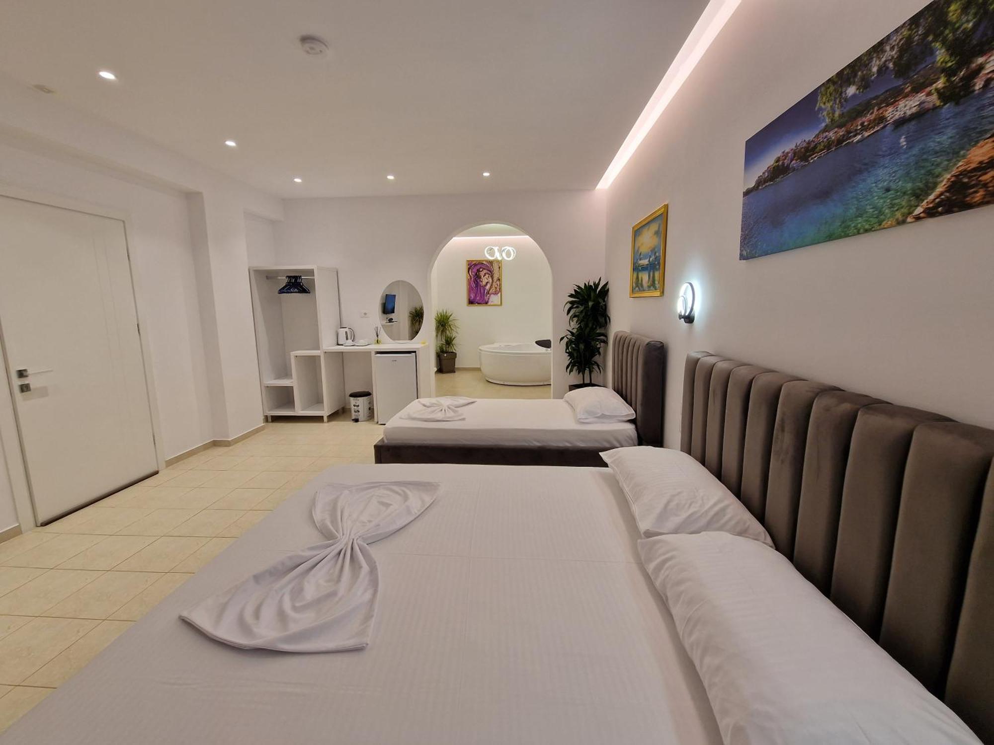 Feniks Hotel Ksamil Extérieur photo
