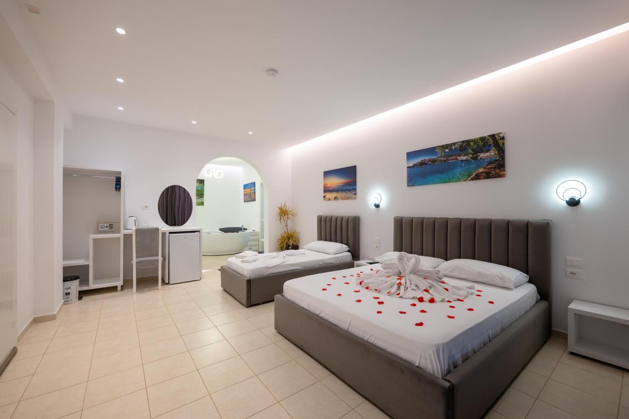 Feniks Hotel Ksamil Extérieur photo