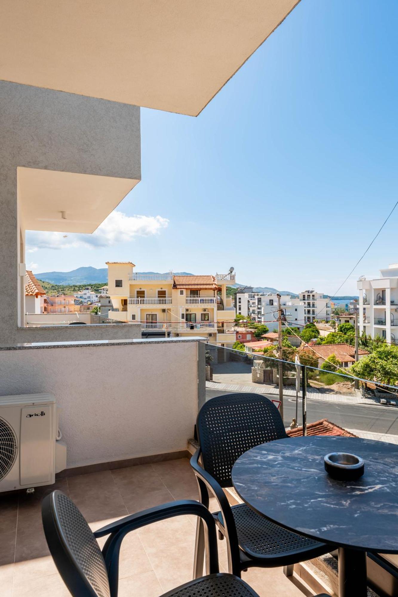 Feniks Hotel Ksamil Extérieur photo