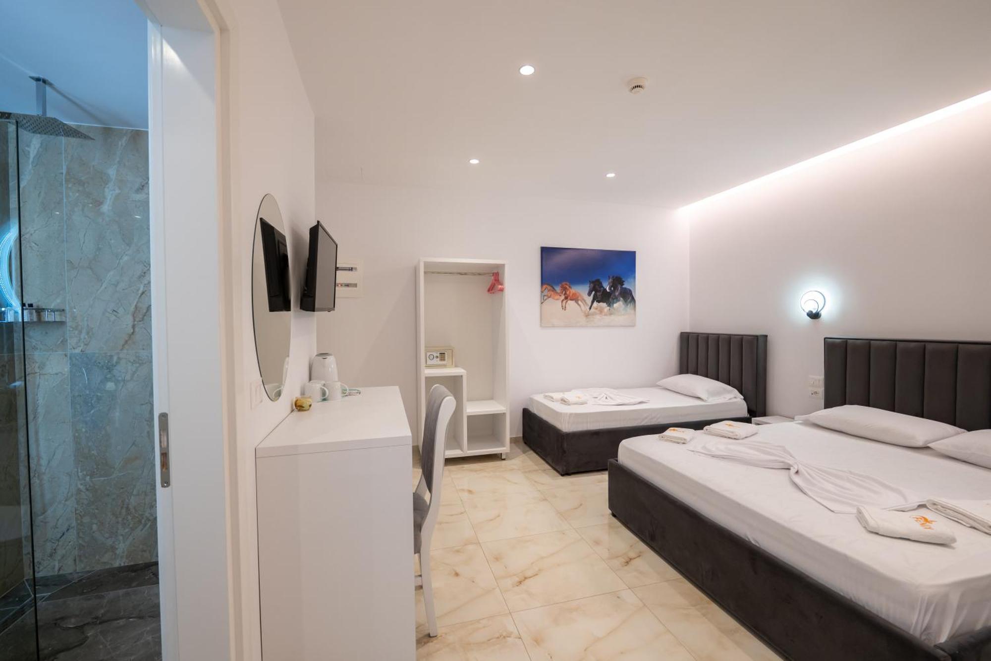 Feniks Hotel Ksamil Extérieur photo