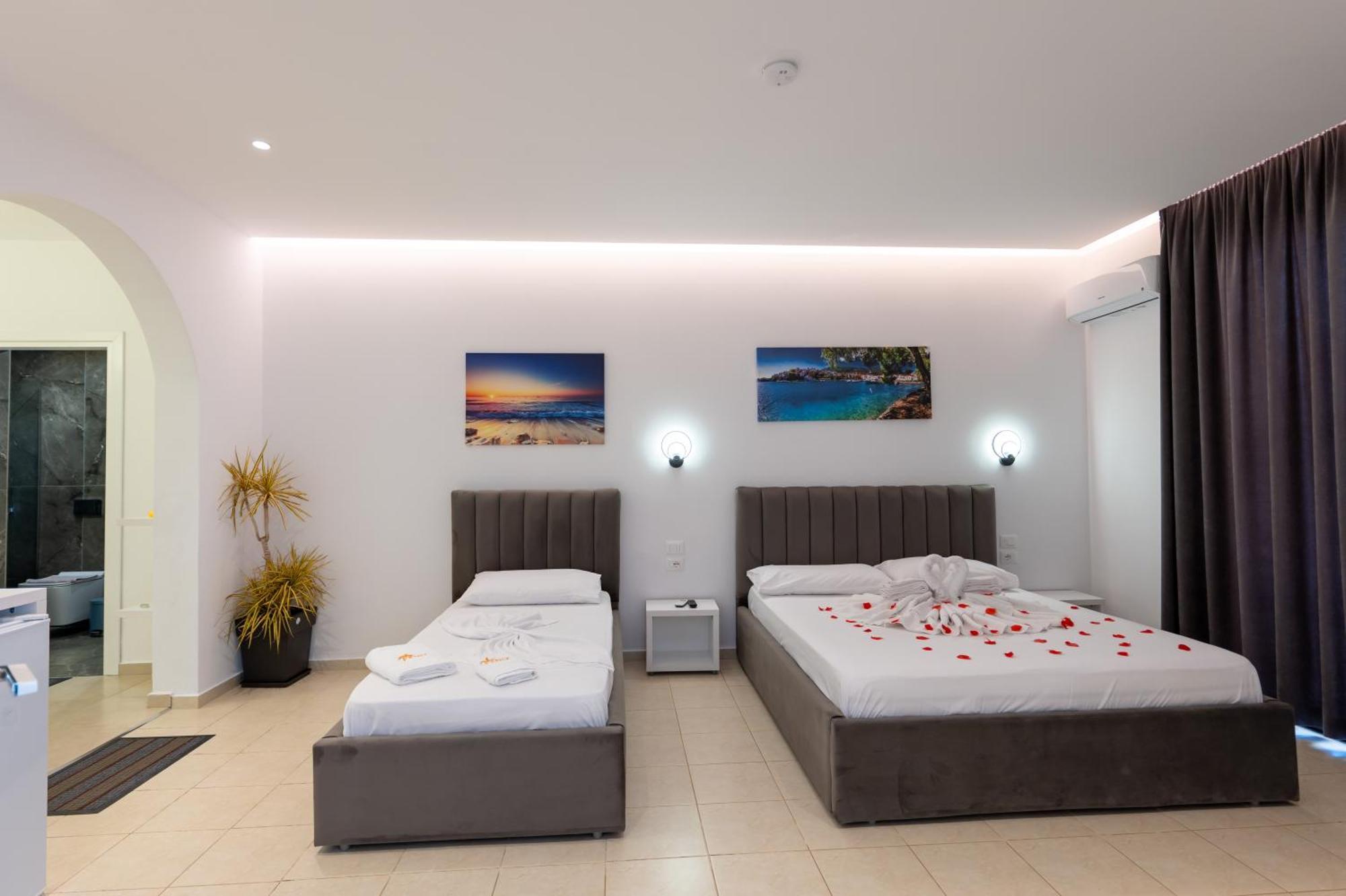 Feniks Hotel Ksamil Extérieur photo